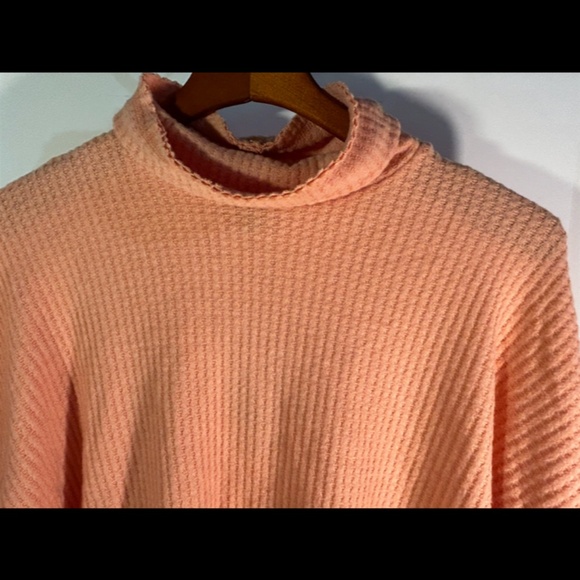 Wild Fable Long Sleeve Waffle Knit Crop Pullover Top/Sweater Peach Size S - NWT - Picture 4 of 15